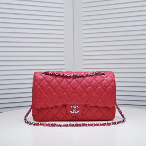 シャネルバッグ正面デザイン